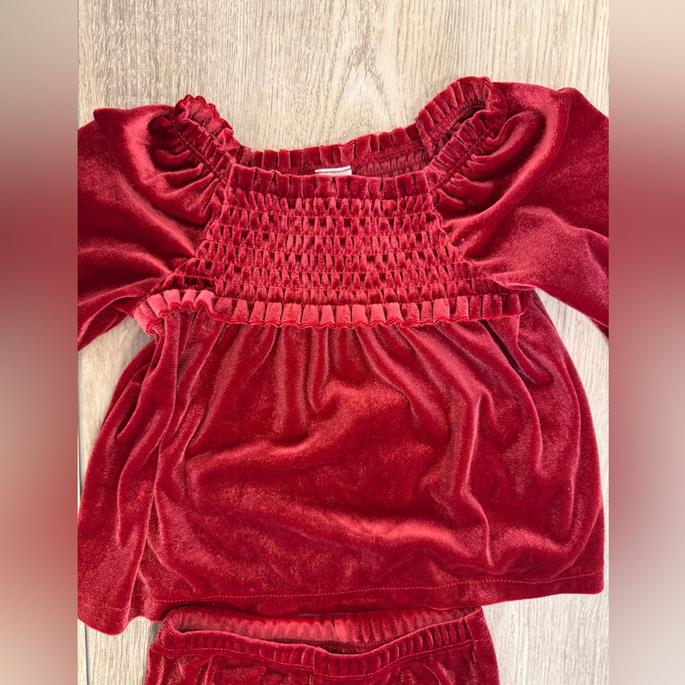 GAP Kids Red Velvet Matching Set - Picture 2 of 7